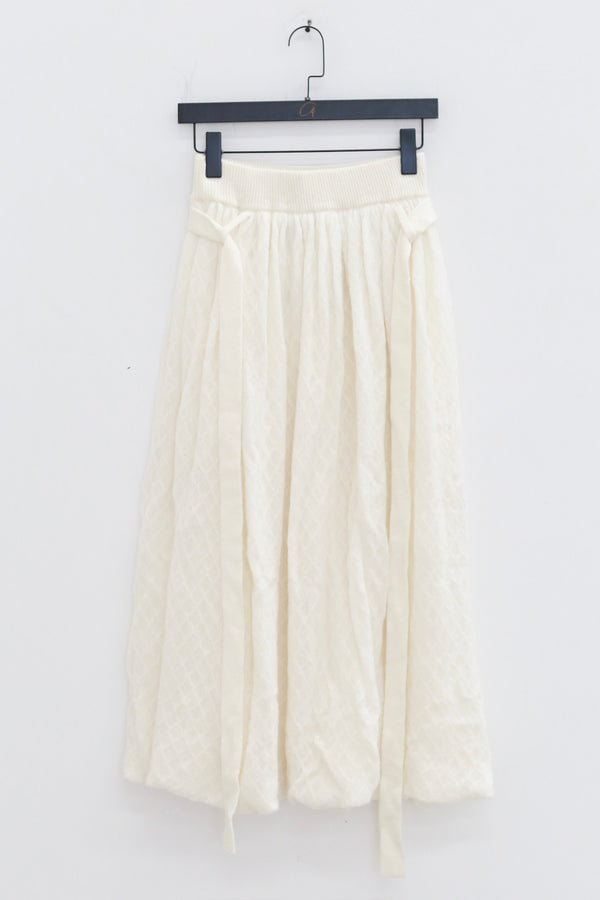 NAN KNITS 25 Autumn and Winter Diamond Pattern Bubble Maxi Skirt NAN-N25AWSK07WHI-BAI White